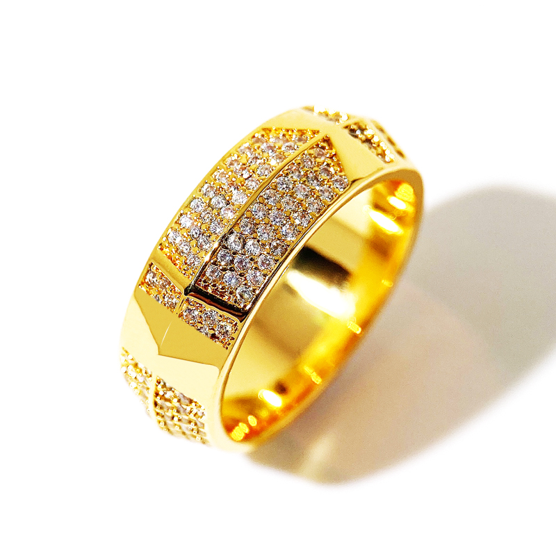 

Fashion Eternal Wedding Ring For Man 18K Gold-Plated Stainless Steel Zircon Promised Love Charm Iced Out Rings MenS Design Classic Glamour Jewelry Men 3 Colors