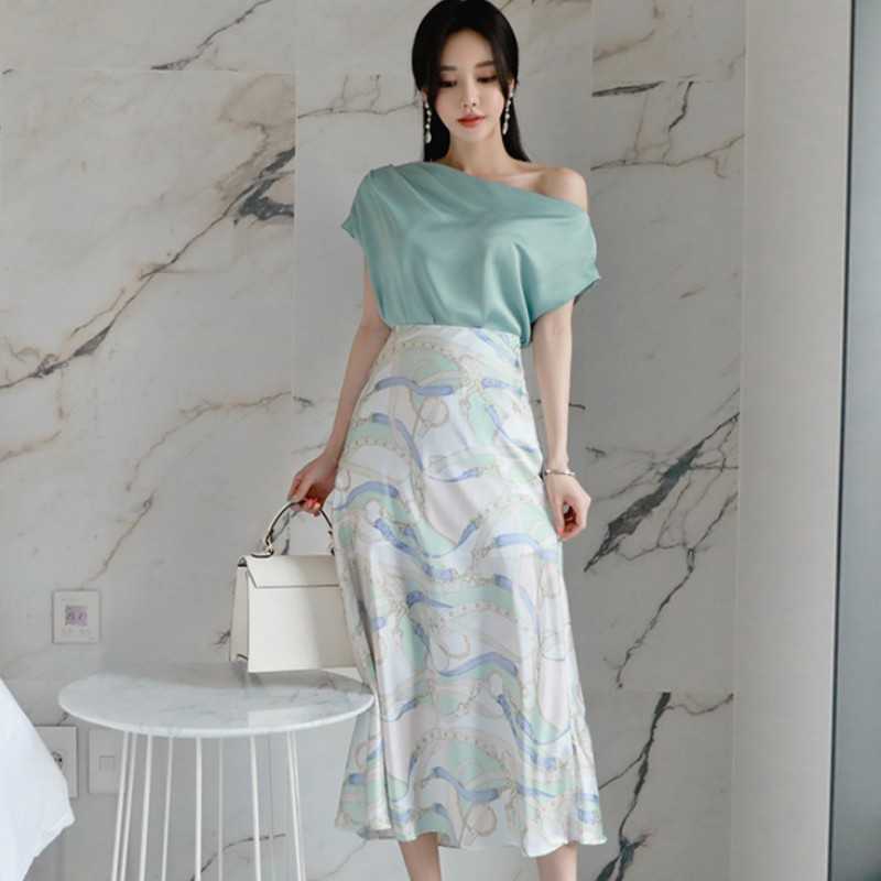 

Women Summer fashion 2-piece Set Sexy slash neck tops + High Waist Print Skirt Sets Elegant Suit 210526, Green