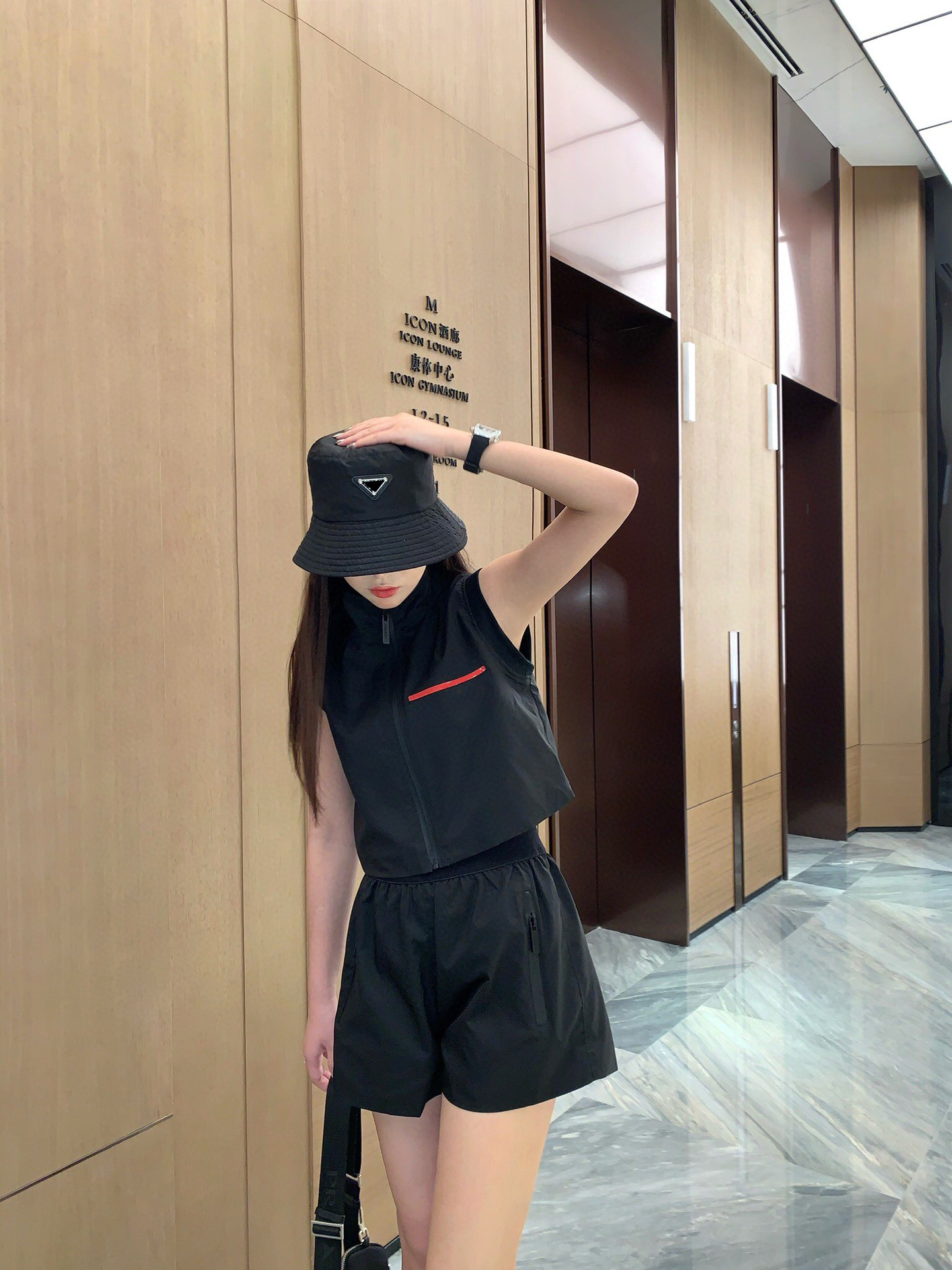 

Women Tracksuits Two Pieces Sets Vest Jacket And Shorts With Letters Zipper Adjust For Lady Slim Coats Vests Red Pattern Striped -L, Black