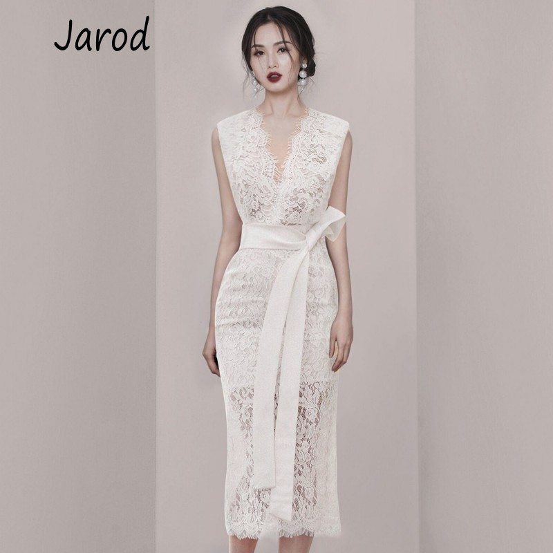

Runway Summer Sheath Party Dress Vintage Women Sleeveless Lace Hollow Out Bodycon Dress Sexy White V Neck Sashes Dress 210518, Picture color