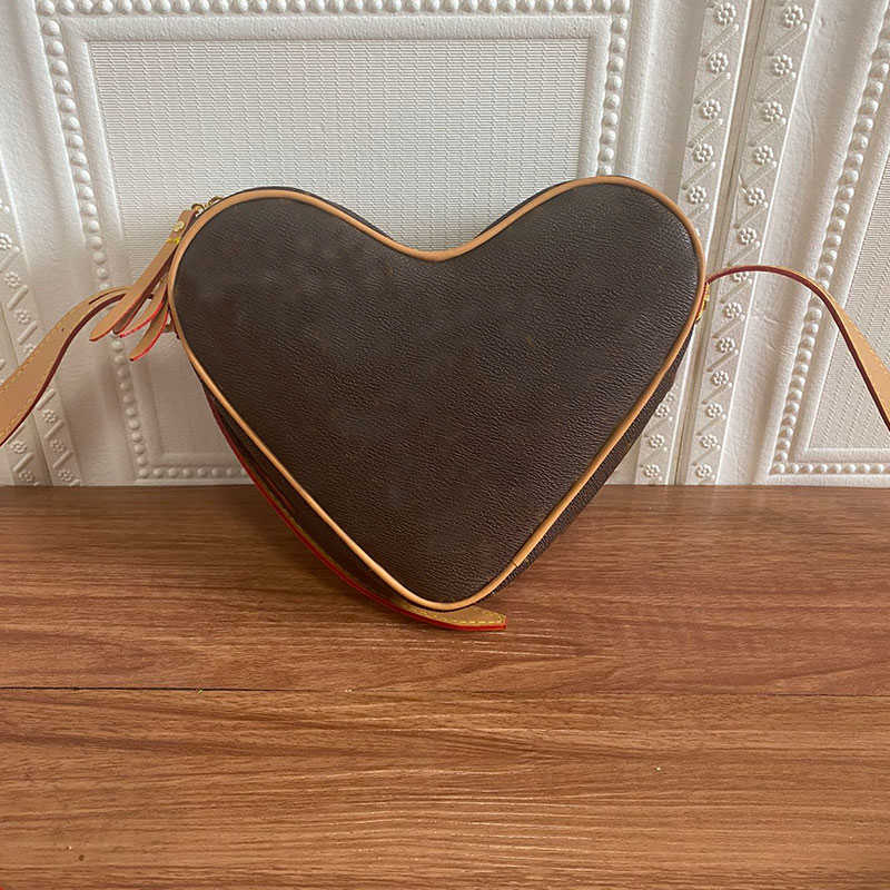 

Designer Handbags Crossbody Bag Backpack Retro Leather Women Shoulder s Zipper Old Flower Hand Purse Fashion Letter Lady Wallet Golden Hardw