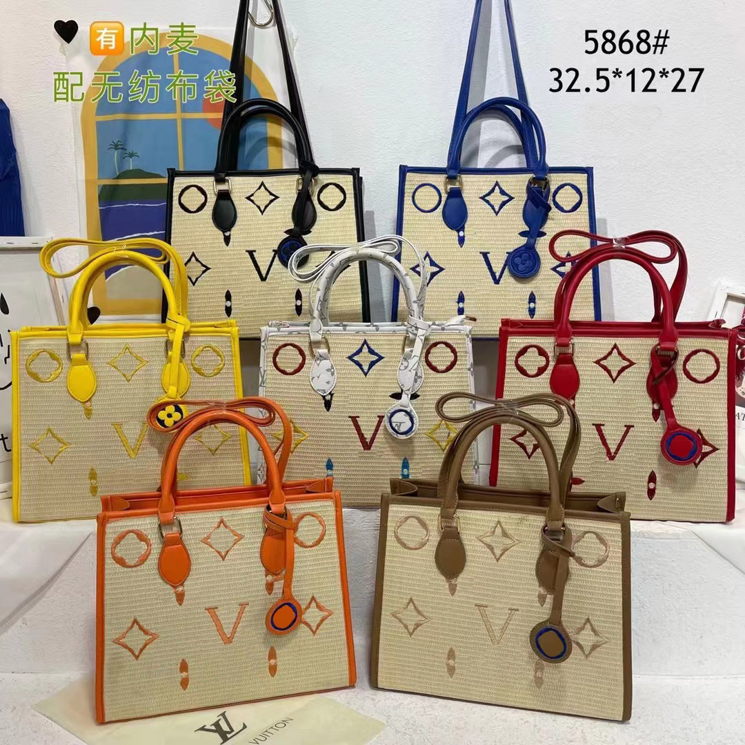 

Shoulder bags Handbags Totes bag Fashion purse Women Charm With shoulders straps, White
