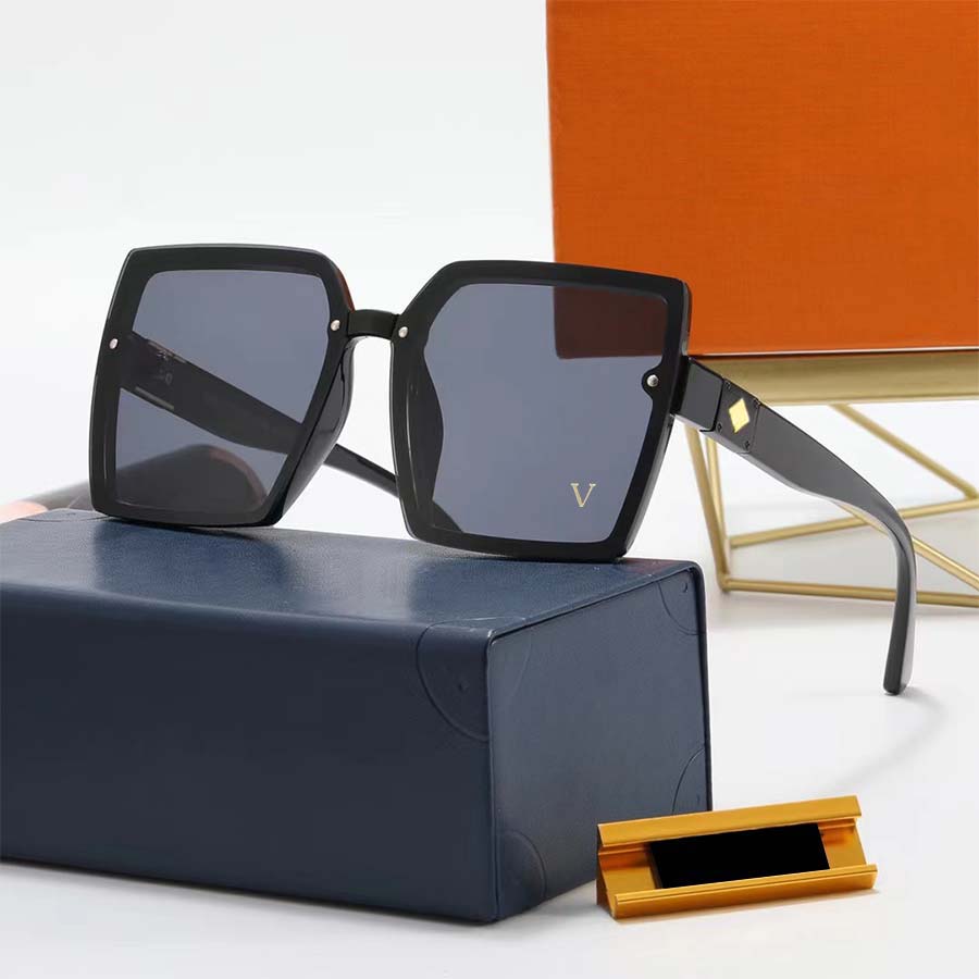

Fashion Sunglasses Designer Beach Glasses For Man Woman 2 Styles Optional High Quality