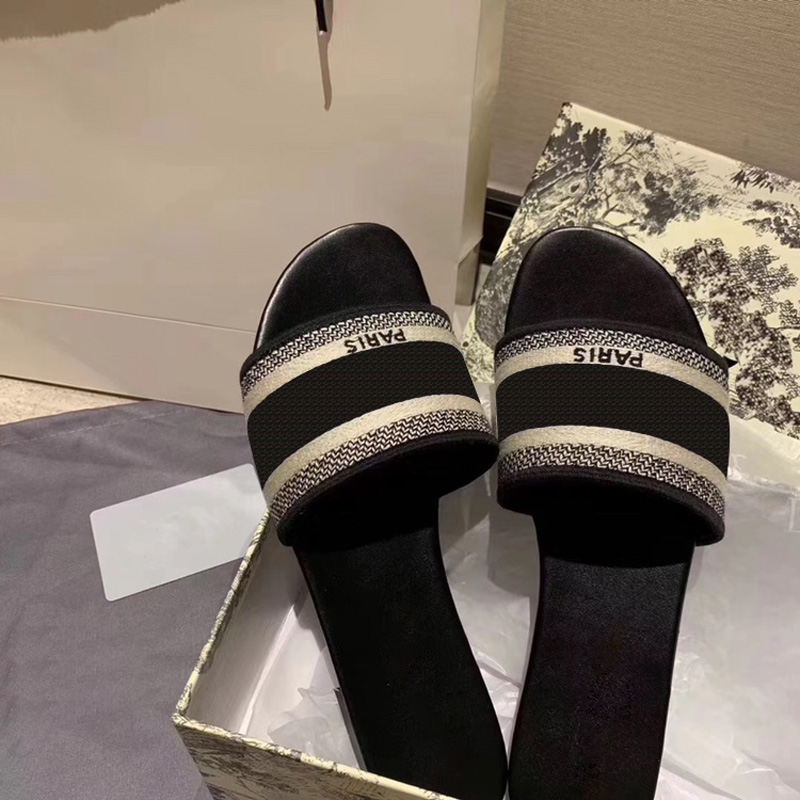 

High Quality Luxury brand Sandals Women slipper Summer Rubber Sandal Beach Slide Fashion Scuffs Slippers Indoor Shoe Size EUR 35-40 With Box, Extra options
