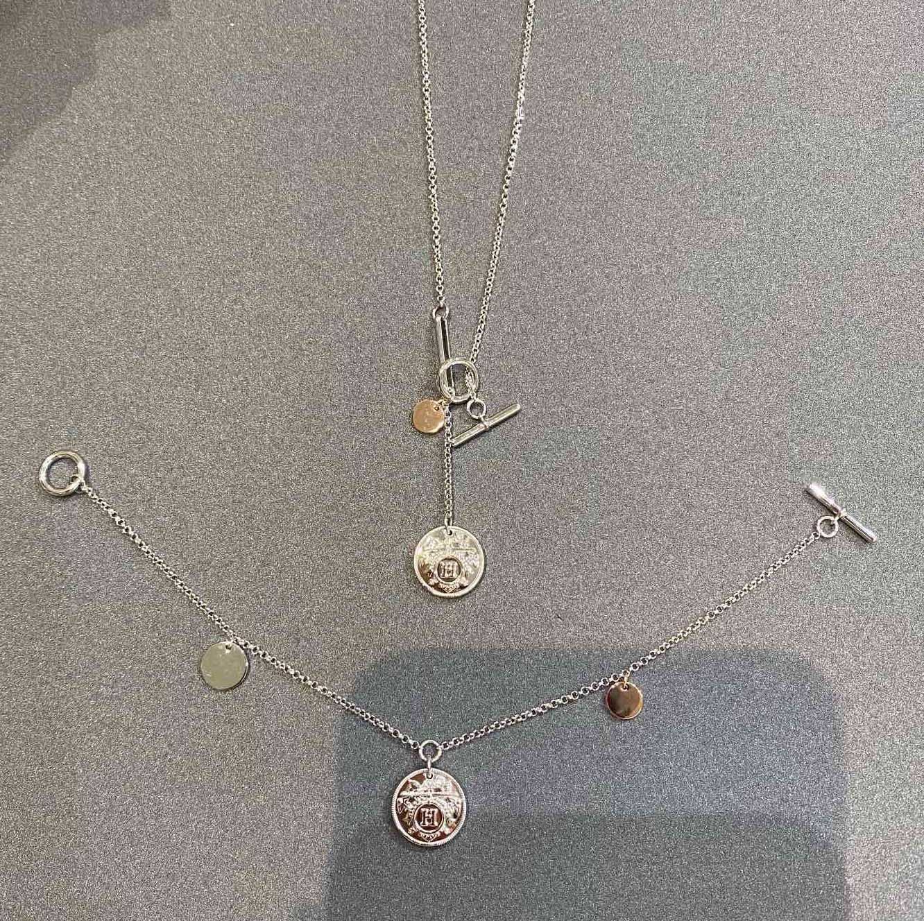 

V gold charm pendant necklace and bracelet in 18k rose platinum for women wedding jewelry gift have box stamp PS4791