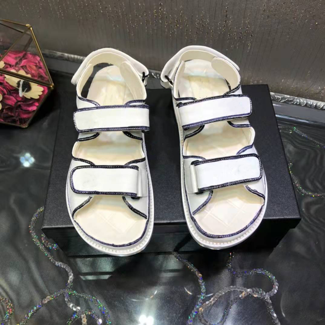 

2022SS spring/summer platform sandals Beach shoes Magic clasp embellishes sandals Size 35-40, Box