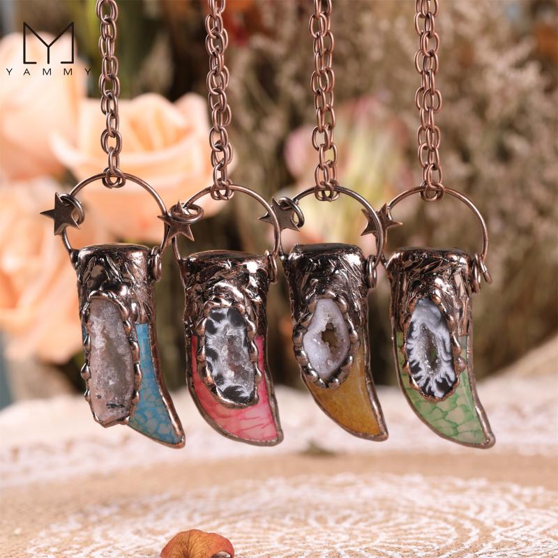 

Pendant Necklaces Yammy Natural Crystal Agate Horn Crescent Pendant, Star Bronze Chain Set With Gemstone Lady Jewelry Necklace Gift, Silver
