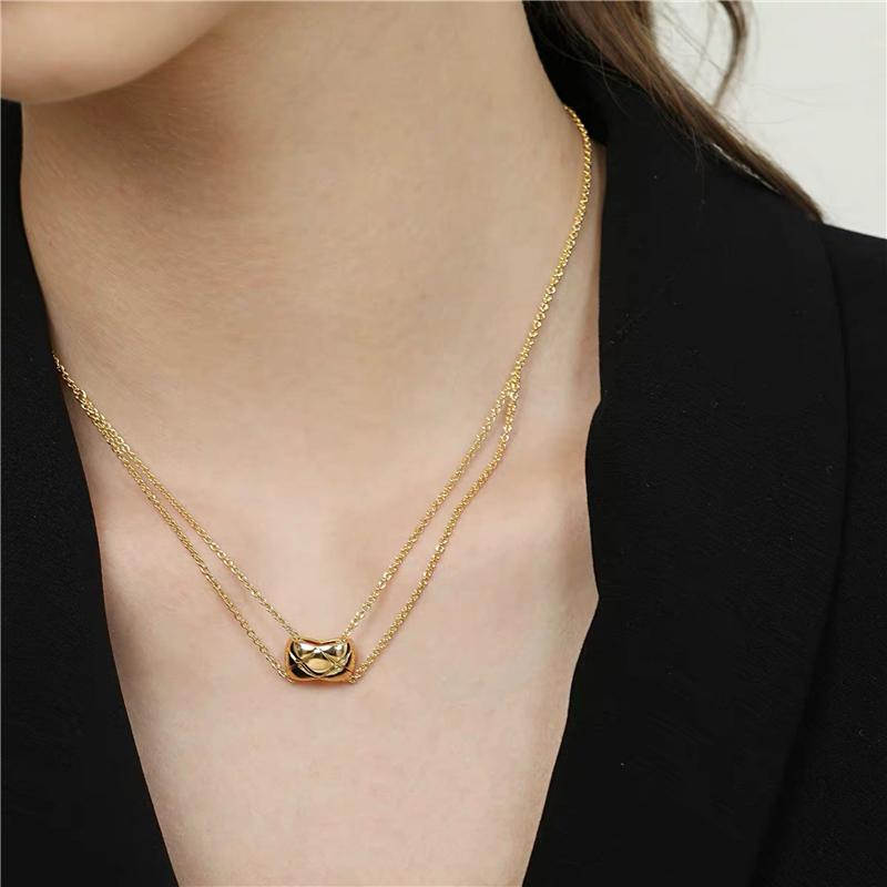 

Pendant Necklaces Minimalist Geometric Square Rhombus Checked Necklace For Women Elegant Double Layer Clavicle Short Chain