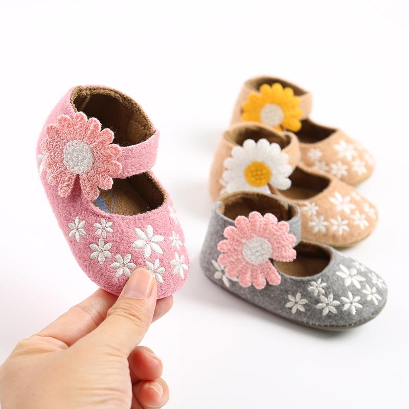 

First Walkers Soft Sole Infant Slippers Embroidery Princess Dress Shoes With Sunflower Baby Girls Mary Jane Flats