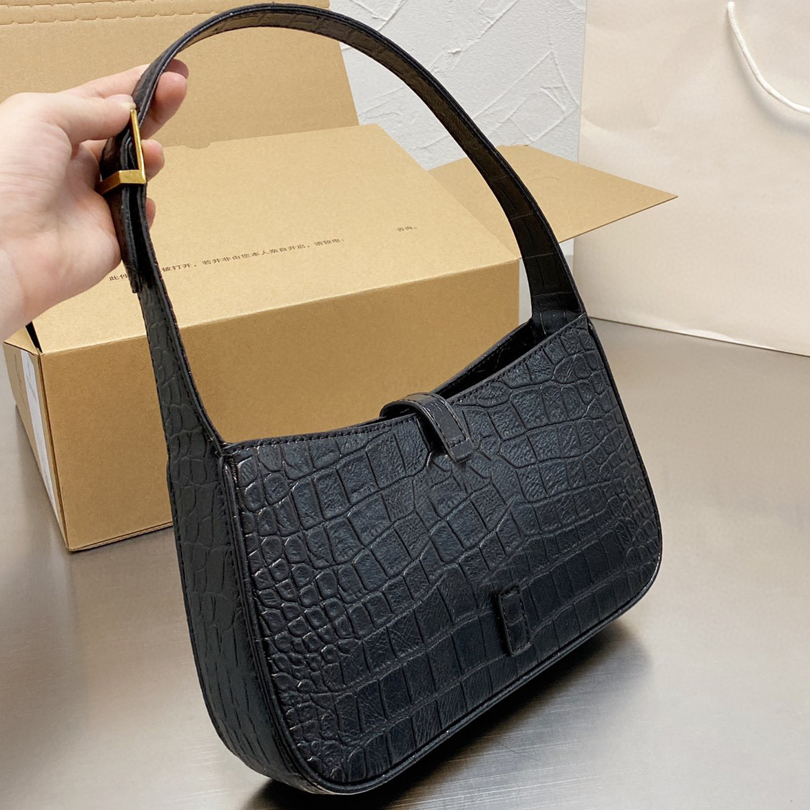 

Luxury Designers Alligator Embossed Underarm bags handbag leather Hasp crocodile Totes Women Black Shoulder Bag Genuine Handbags, Make up the difference