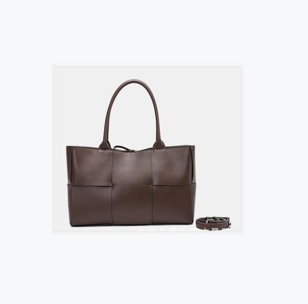 

2021 35cm brand designer Classic Arco Tote womens Baguette Evening Bag pouch totes plaited cow leather crossbody handbags 35x23x12cm