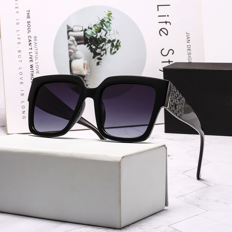 

Women Designer Sunglasses Big square frame metal Glasses charming elegant style anti-UV400 lens leisure eyewear with ca