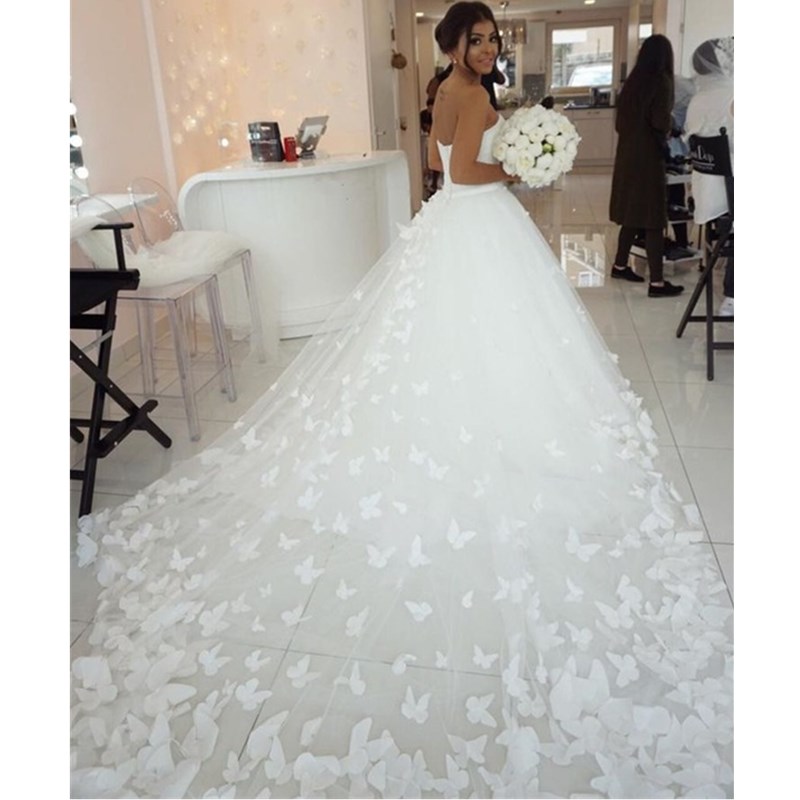 

Ball Gowns Wedding Dress Handmade Butterfly Sweetheart Cathedral Train Dainty Bridal Wedding Gowns Dresses vestido de noiva, Ivory
