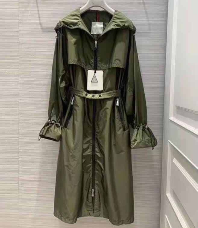 Women Long Nylon Jackets Hooded Applique Breathable Girl Parka Designer Lady Side Pocket Front Zipper Belt Outwear
