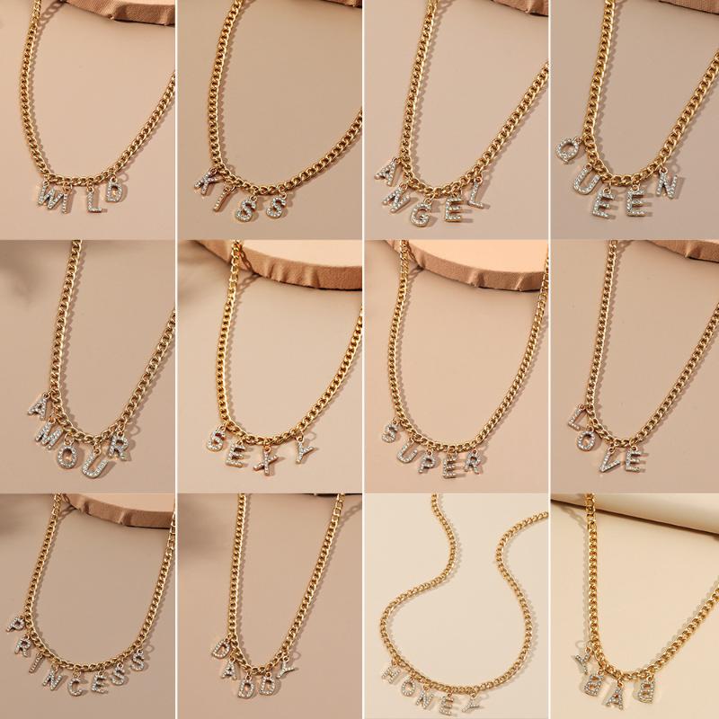 

Pendant Necklaces Vintage Boho Gold Punk Thick Chain Crystal English Alphabet Sequin Necklace For Women Female Fashion Simple Jewelry