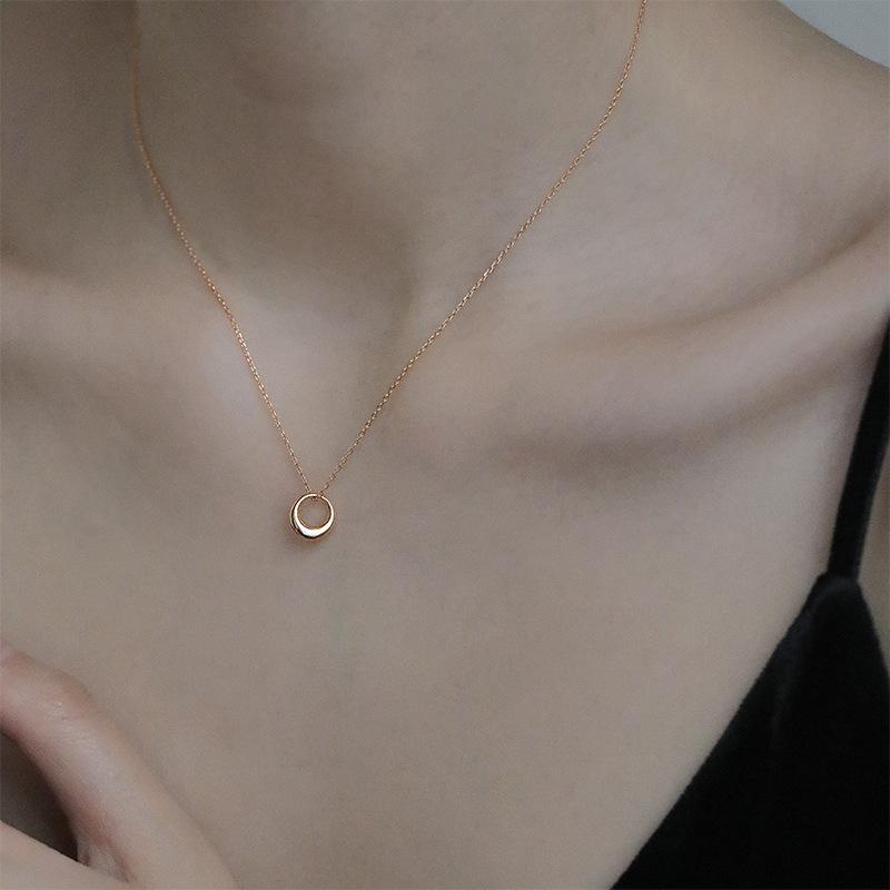 

Pendant Necklaces 2021 Trendy Circle Necklace For Women Elegant Gold Clavicle Chain Wedding Party Jewelry
