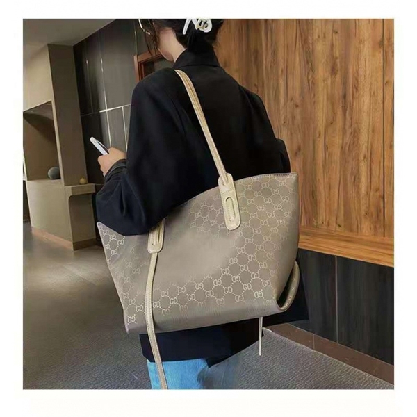 

Purse Signature spring and summer new one Shoulder Tote Bag Nylon Oxford simple large capacity women's bag, Khaki