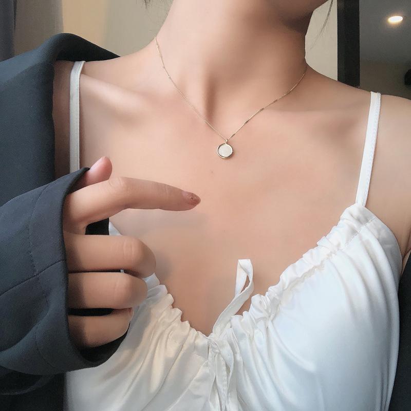 

Pendant Necklaces Geometric For Women Trendy Korean Round Dangle Clavicle Chain Creative Student Party Female Jewelry Wholesale