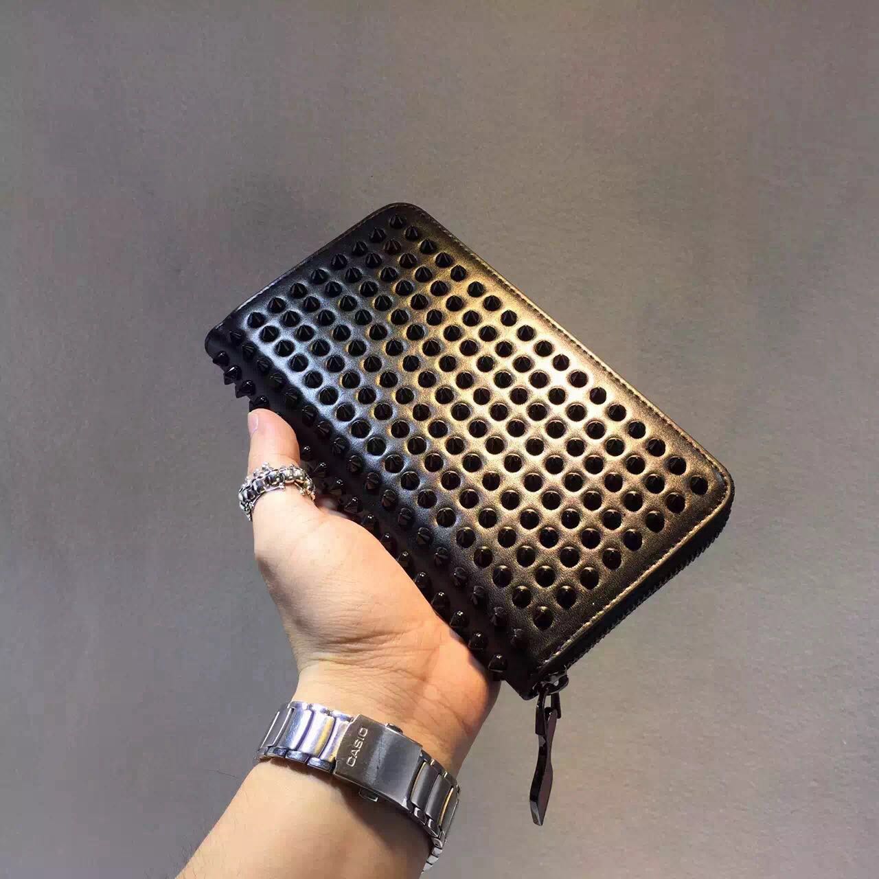 

Men Long Style Wallets Panelled Spiked Clutch bags Women's Patent real Leather Mixed Color Rivets Party Clutches Lady Purses with Spikes bat, Photo color