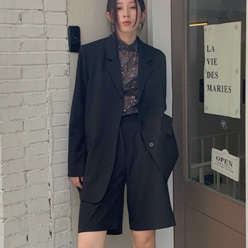 

Elegant Office Work Wear Pant Suits OL 2 Piece Sets Solid Casual Loose Blazer Jacket + High Waist Short Pants Suit 210526, Photo color