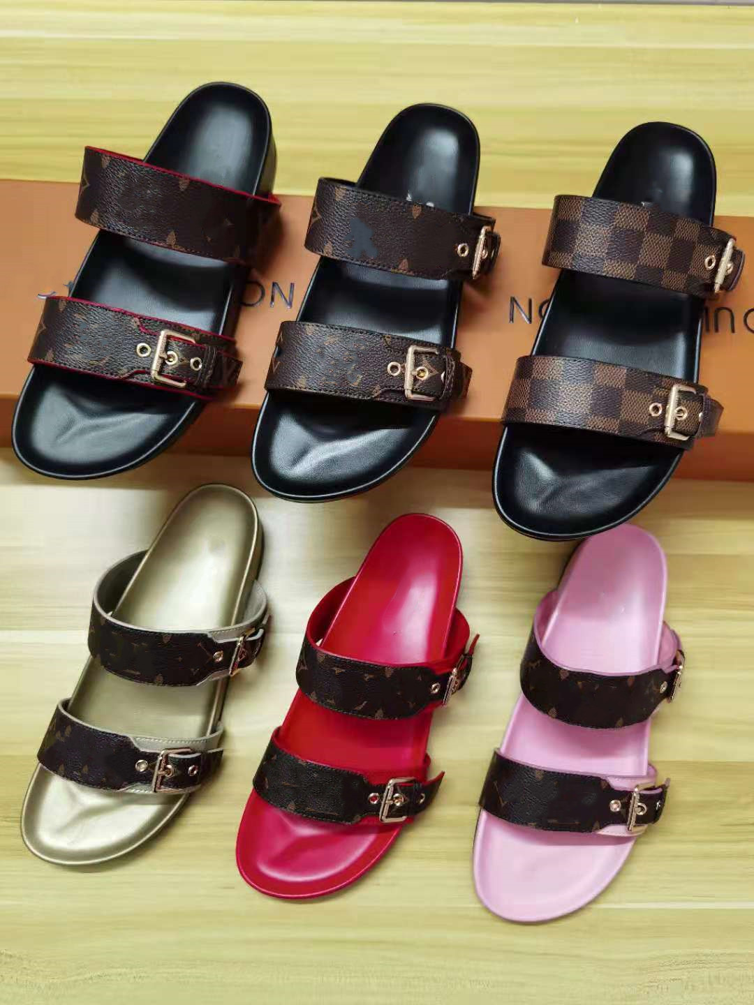 

2021 Women Sandals Slippers Embroidery Designers Slides Sandal Floral Brocade Flip Flops Striped Beach Leather Rubber Flower Slipper Loafers, Black