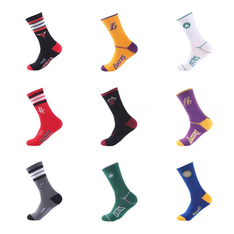 

Men's Socks Fashion Man Basketball Sports Professional Breathable Cotton Stockings Outdoor Fitness Bike Running Middle Tube, Black
