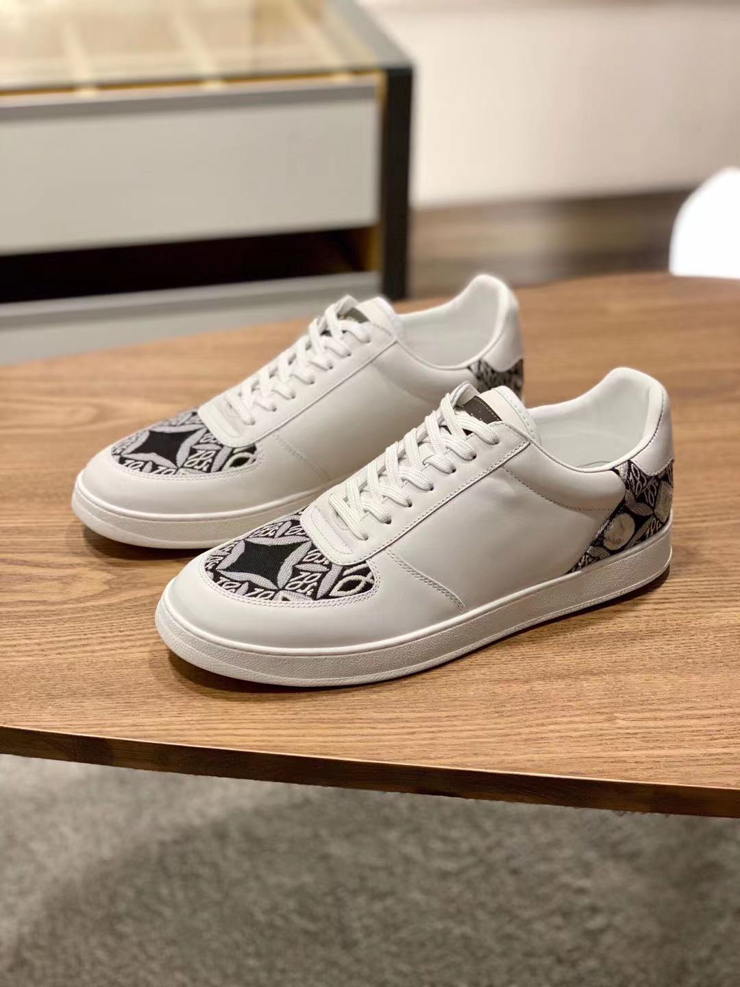 

Men casual shoes 2021 spring and summer latest color sports shoe fashion show designer sneakers top high-quality mens wear-resistant non-slip flat sole size, White