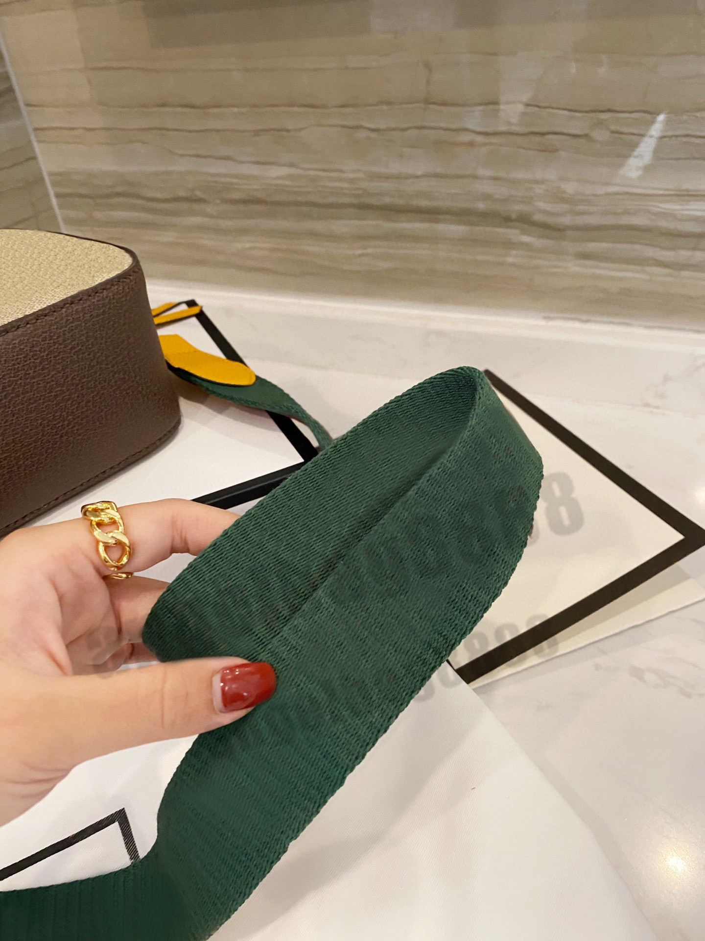 

Luxury Designer Brand Fashion Shoulder camera Bags Handbags High Quality Women chains letter purse phone bag wallet vintage temp, No bags