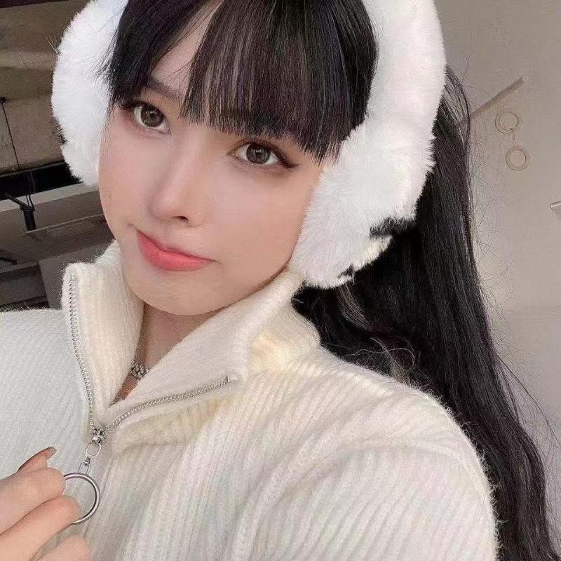 

Berets Faux Fur Earmuffs Ins Fashion Ladies Winter Ear Warmers Black White Color Star Same Style Protection Soft Wool Access