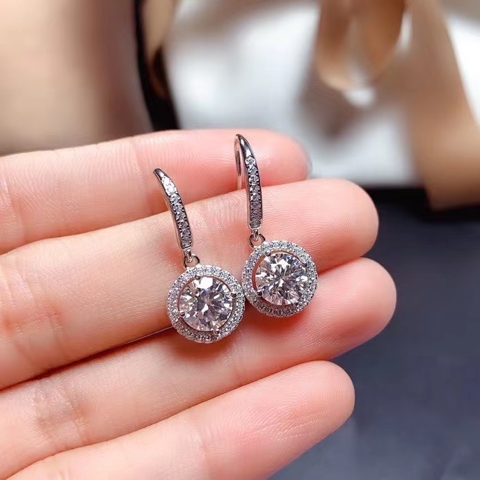 

Passed Test Classic Moissanite Diamond 925 Sterling Silver Round Shape Earrings D Color VVS Fashion Women Jewelry Gift