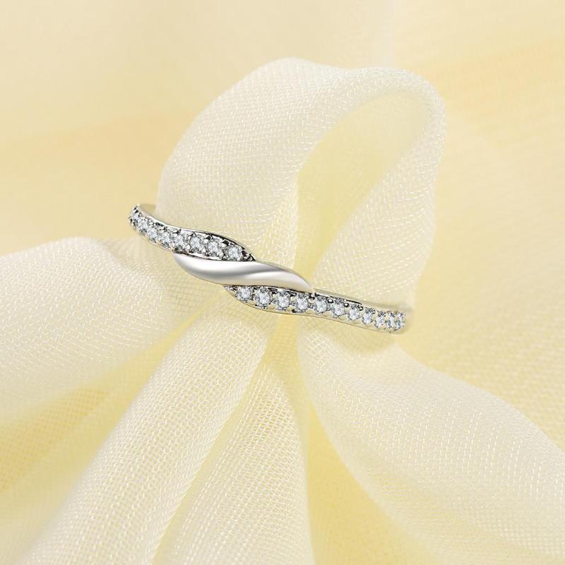 

Cluster Rings Dainty Ring Twist For Women Simple Style Intertwined Micro Zircon White Gold Color Daily Birthday Gifts Fashion Jewelry DZR020, Golden;silver