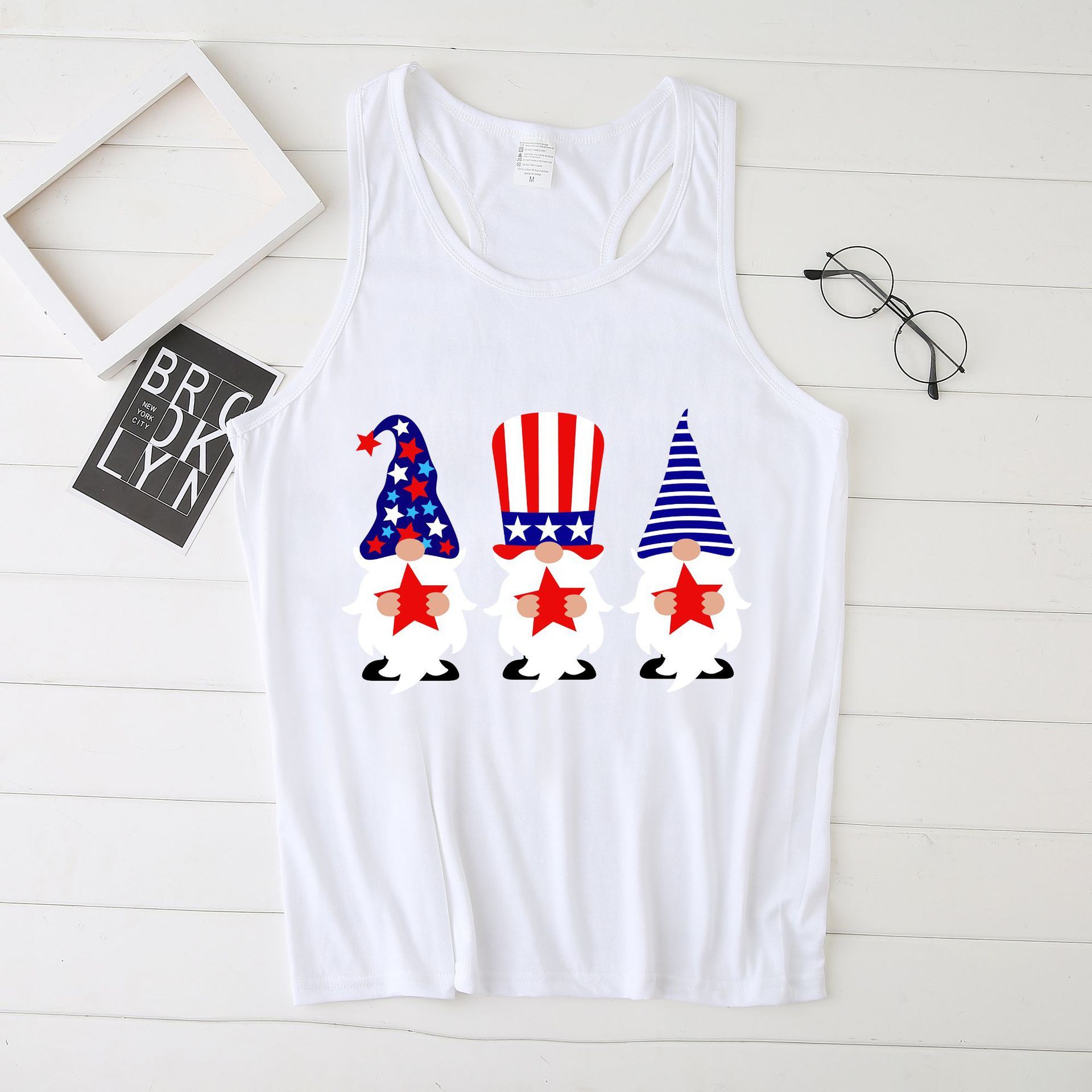 

summer style loose vt three dwarfs art print fashion, White