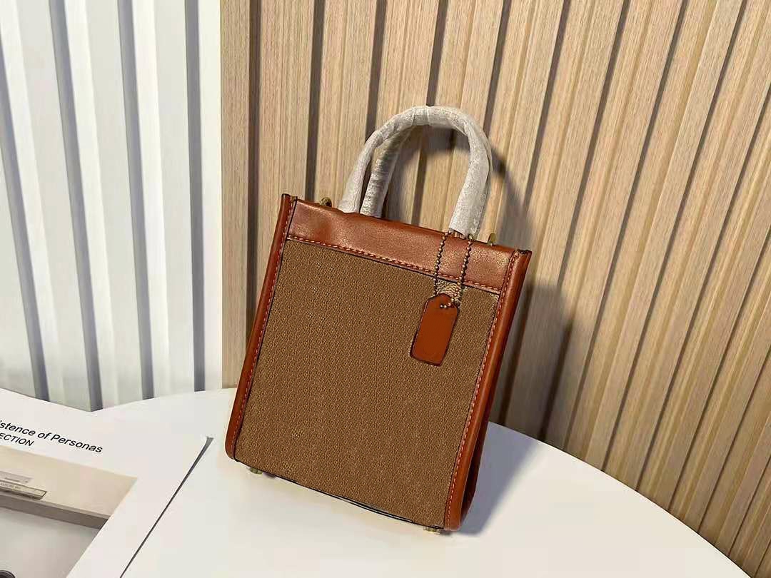 

Latest Designer Letter Printing Cashin Mini Totes Genuine Calf Leather Women Cross Body Bag Tote Famous Cellpphone Handbags Stitching Shoulder Bags Fashion Purse, Customize