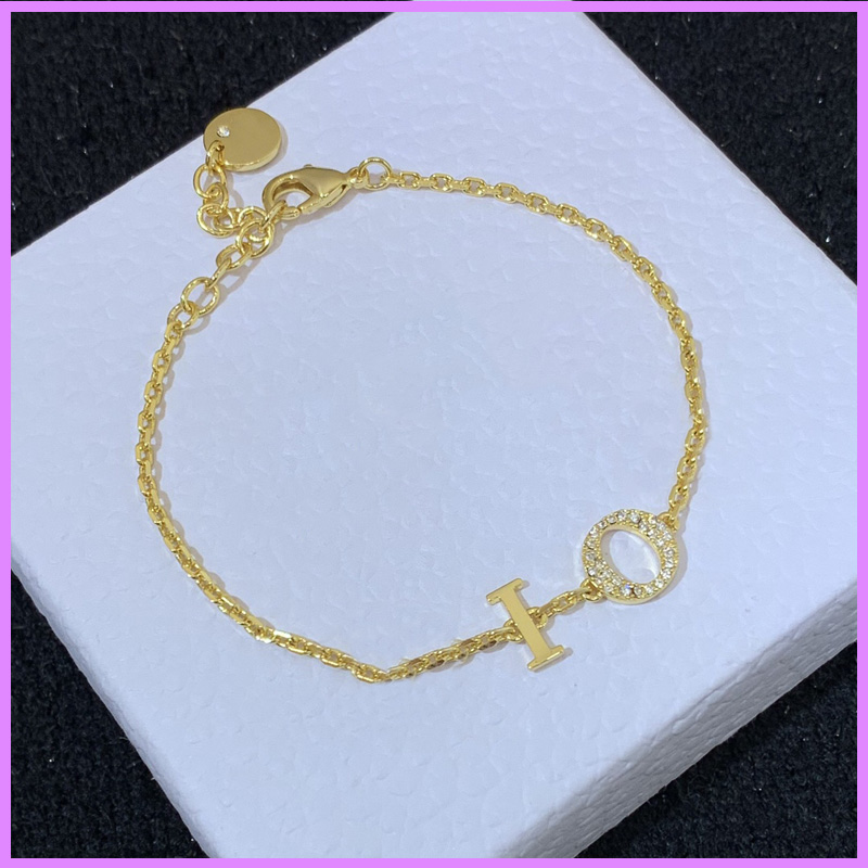 

Women New Fashion Bracelet Womens Designer Jewelry Gifts Bracelets Ladies Gold Letters Chain Accessories With Diamonds For Party D221205F, Black