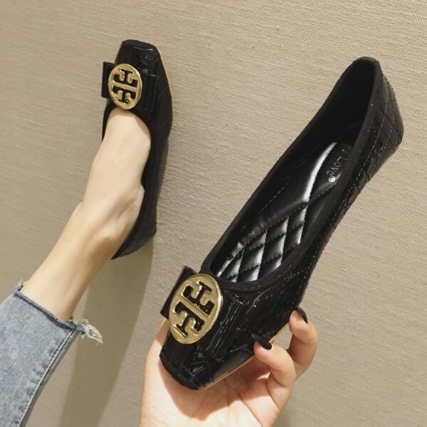 

Autumn 2021 Fairy Wind Cow Patent Leather Flat Ballet Bow Square Head Light Mouth Single Shoes Loafers Shoes 35-41, Customize