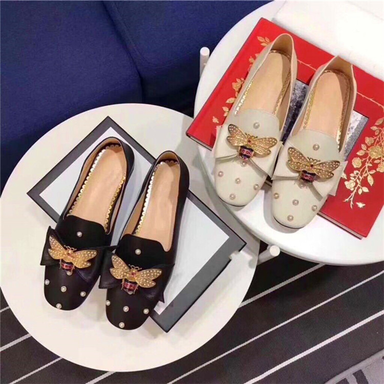 

Designers Printing Bee Women Casual Shoes White Leather Mules With Box And Dust Bag Fashion Ourdoor Beach Loafers, 10