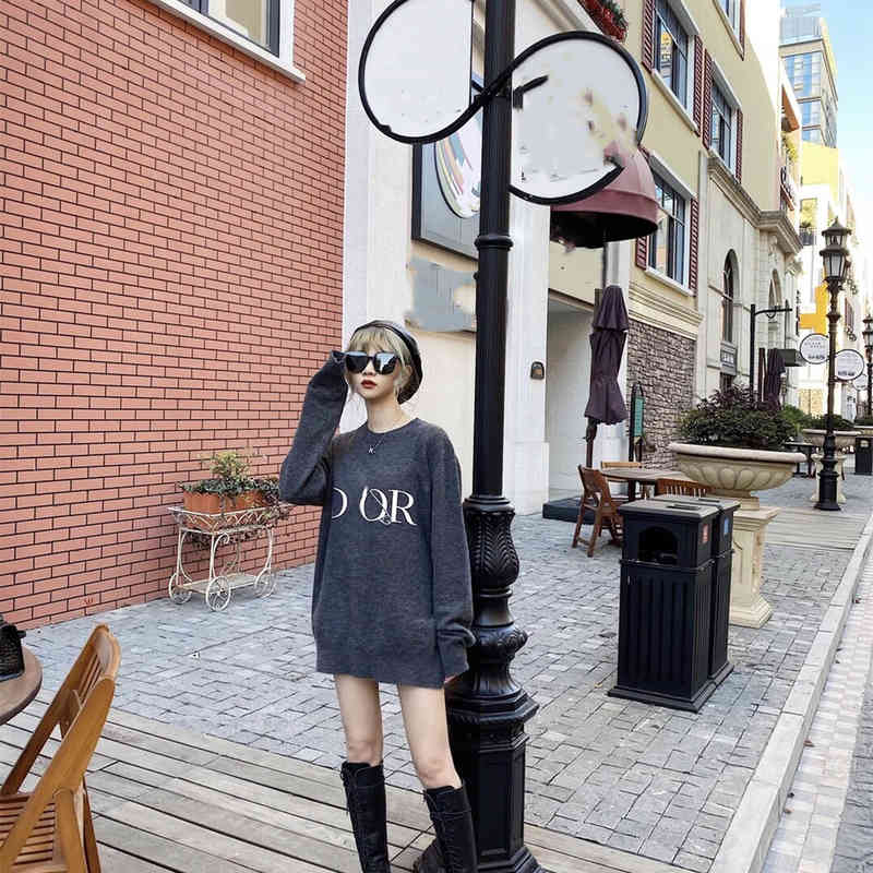 

Design high version autumn and winter d family sub new letter pin knitted round neck couple' upper body slim casual loose style, Gray