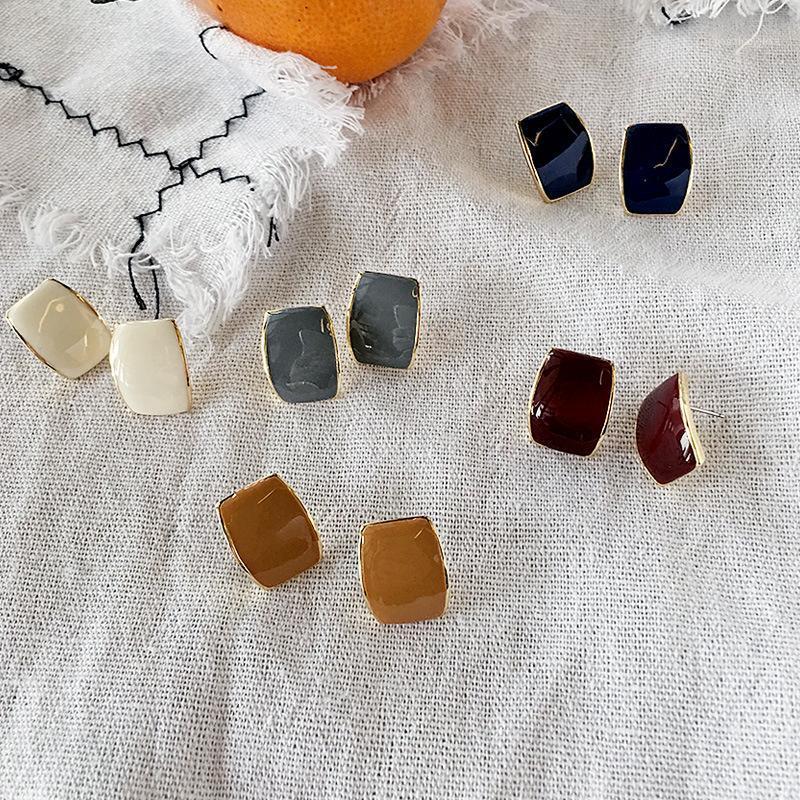 

Stud Silver Needle Cold Wind Simple Commuter Earrings Korea French Retro Square Wild Tide Jewelry, Golden;silver