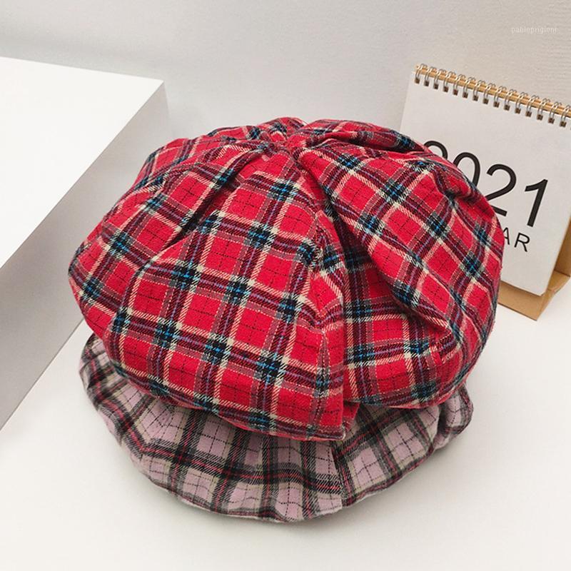 

Berets Vintage Winter Plaid Beret Hats For Women Wool Blend Octagonal Caps Autumn Fashion Casual Artist Cap Pink Red Yellow