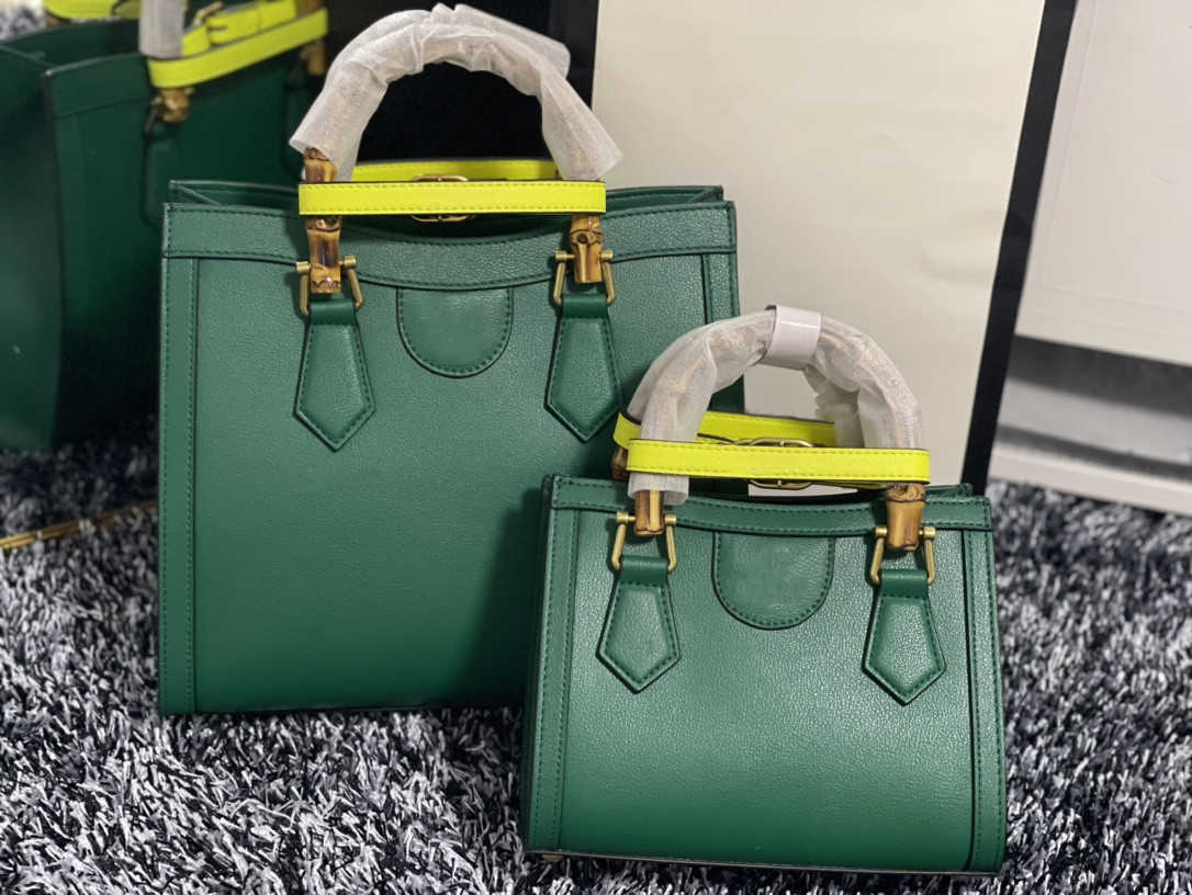 

Designer Handbags Genuine Leather Classic Leather Bamboo Handle Square Totes Capacity Large Removable Straps Travel Grace Bags Purses, White