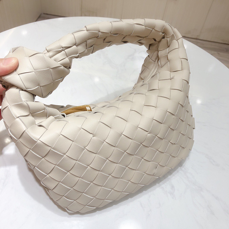 

Luxury Cloud Shape Evening Bags With Thick Chain Clutch Women Pouch Genuine Leather Clip Designer Handbags Crossbody Totes wallet, Ribbon(not sale separately)(ribb on(not