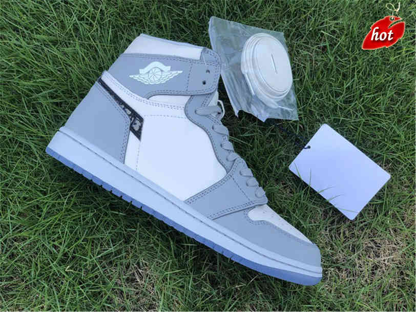 

2021 New Authentic 1 High OG DI0R Sports Shoes Men Women 1S Wolf Grey Sail Photon Dust White With Original Box CN8607-002