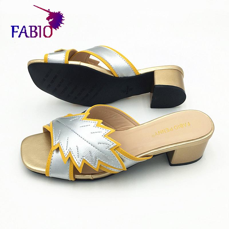 

Slippers Stylish Colorful Ladies' Low-heeled, Black