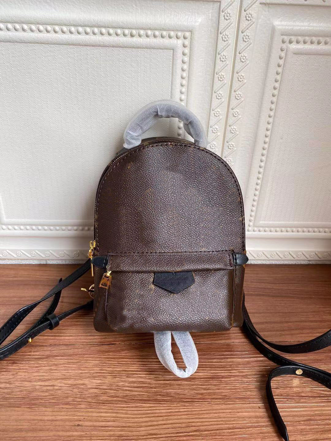 

Luxury Women Purses Handbags Fashion Designers Backpacks School Bags Shoulder Bag Classic StudentBag Embossed Flowers, Not sold