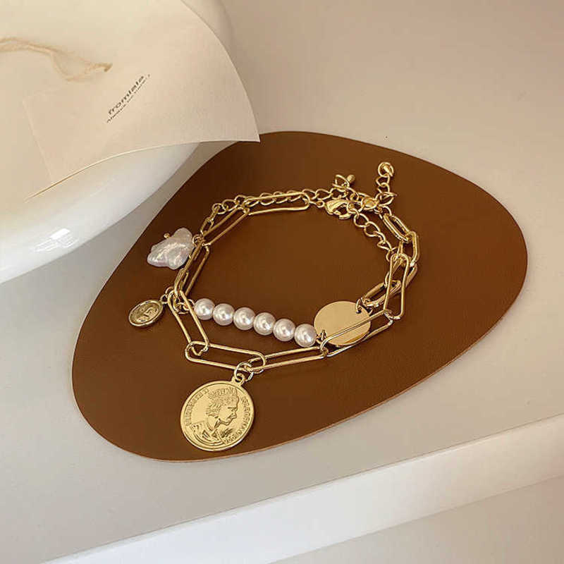 

Korean Dongdamen Bracelet Women's Versatile Temperament Fashion Metal Chain Frhwater Pearl Bracelet Cool Wind, Golden;silver