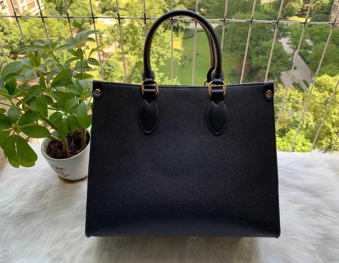 

CLASSIC FLOWER designer Handbag women tote Shoulder Bags Large Capacity Shopping bag, Black embossed