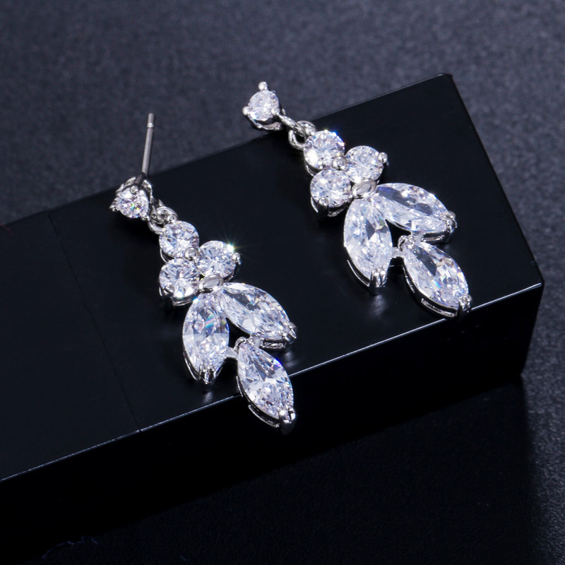 

CWWZircons 4Pcs Brilliant Cubic Zircon Necklace Earrings Ring and Bracelet Wedding Bridal Jewelry Sets Dress Accessories T344s