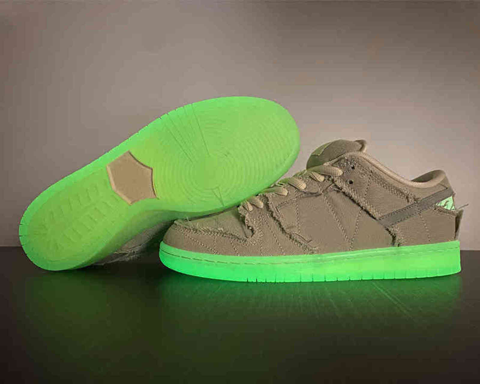 

Shoes glow in dark Dunks Low Mummy Skateboard Casual Runner Trainers Sneakers Sports running, Box