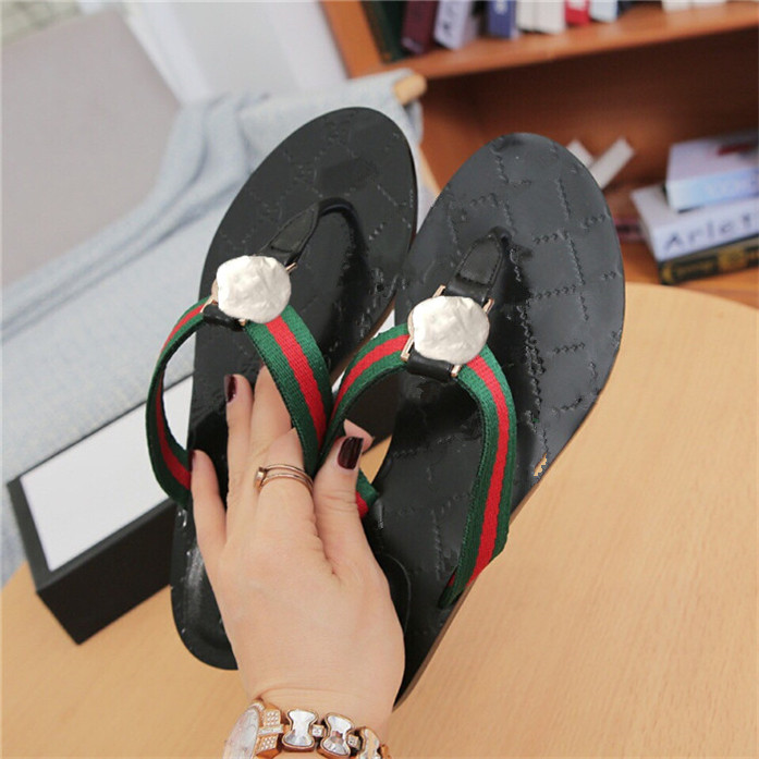 

Latest high quality leather slippers fashion men and women sandals sneakers casual, Black