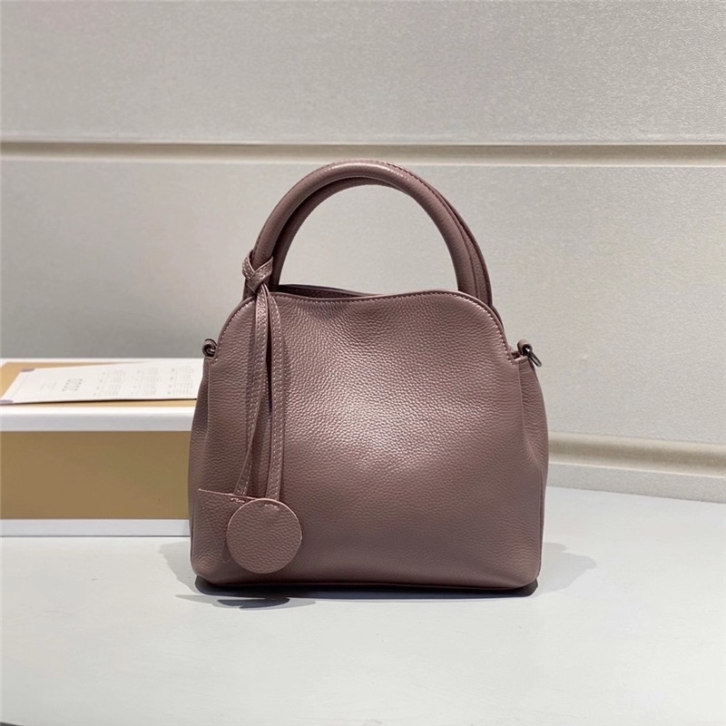 

Women Luxurys Designers Bags 2021 Leather fashion soft leather head middle aged One Messenger Hig Designer Handbag Handbags Totes Crossbody Bag